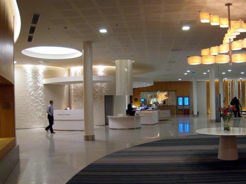 Hotel Hilton Helsinki Airport
