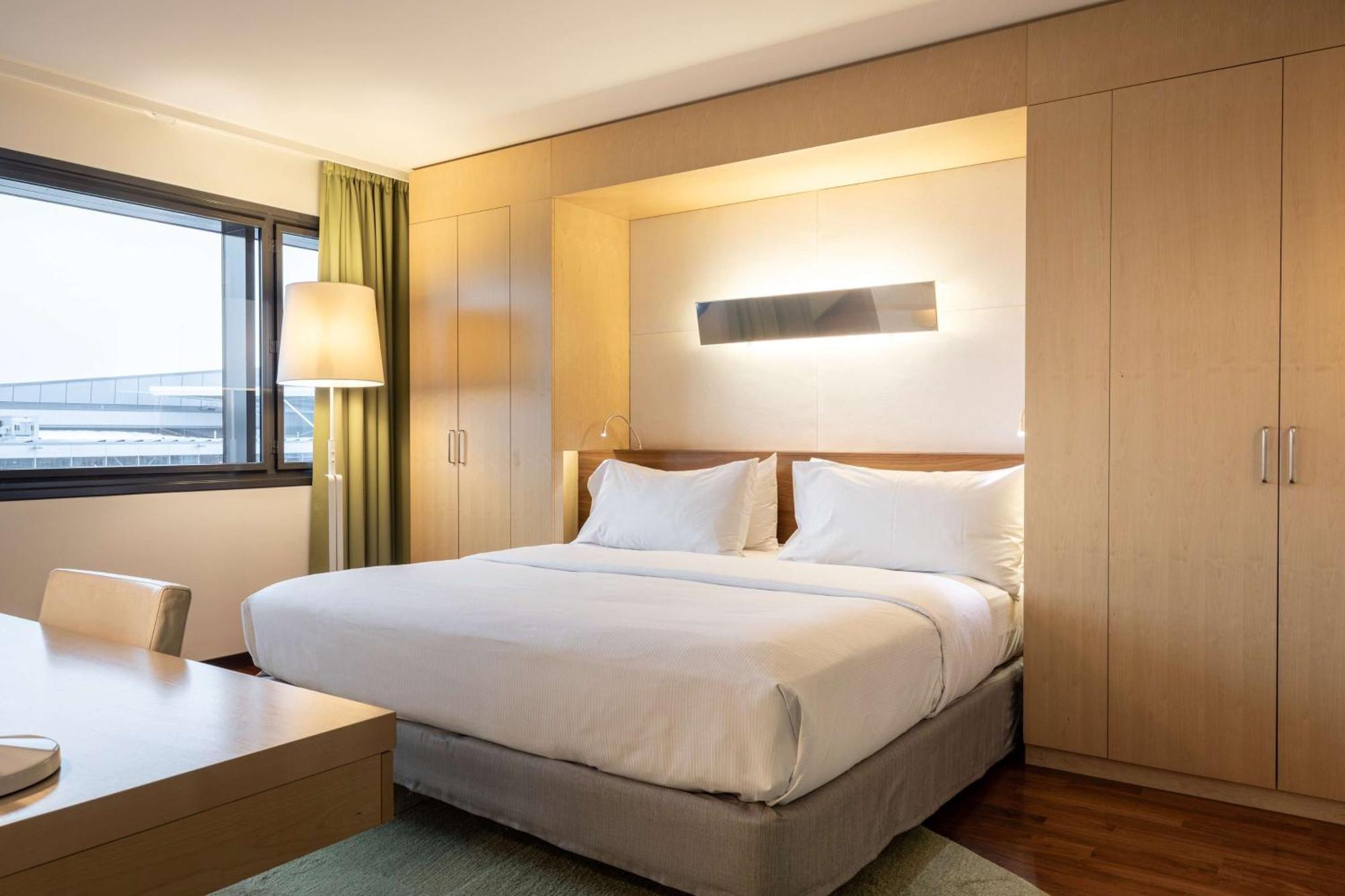 Hilton Helsinki Airport 4*