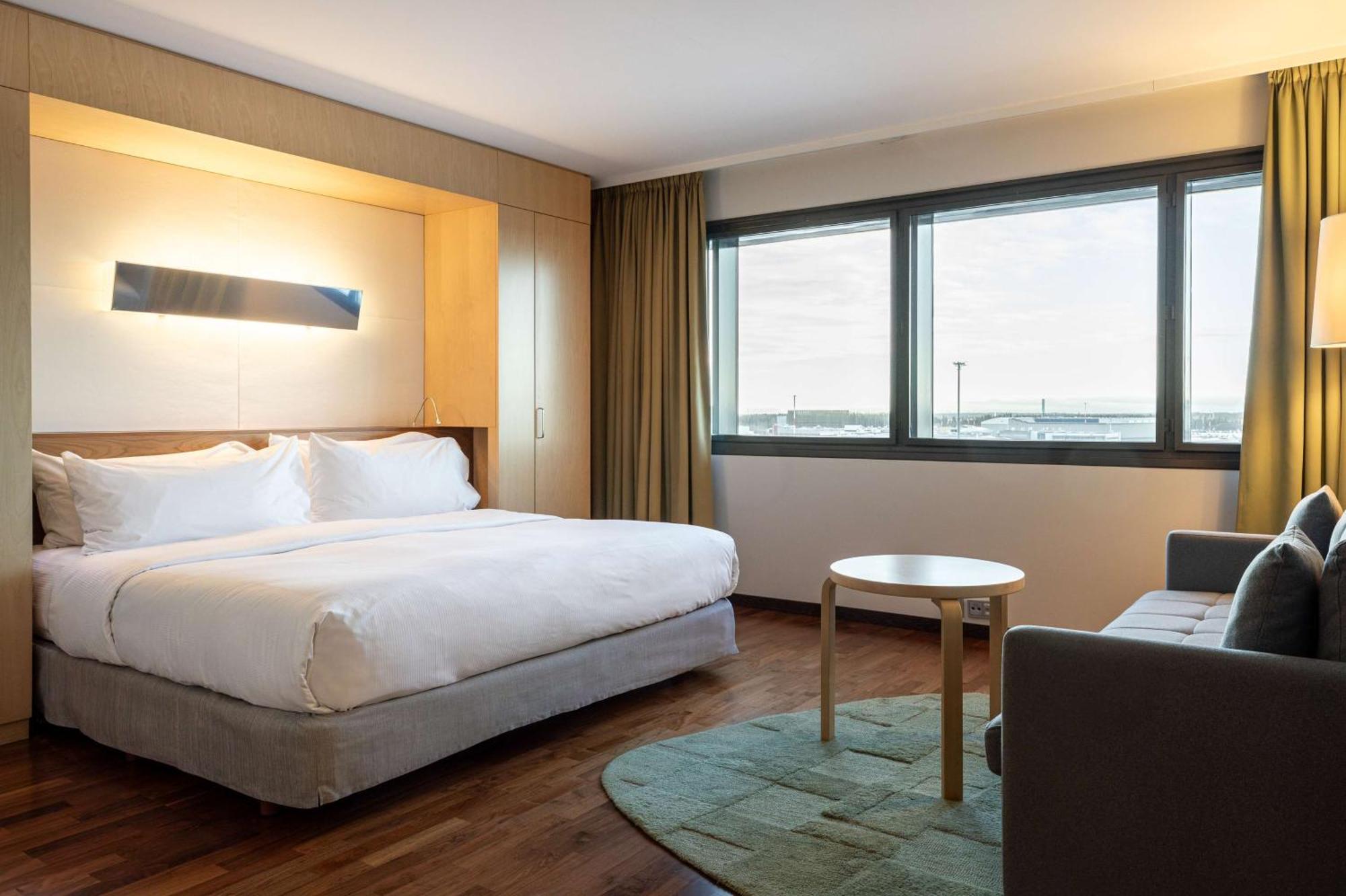 Hotel Hilton Helsinki Airport 4*