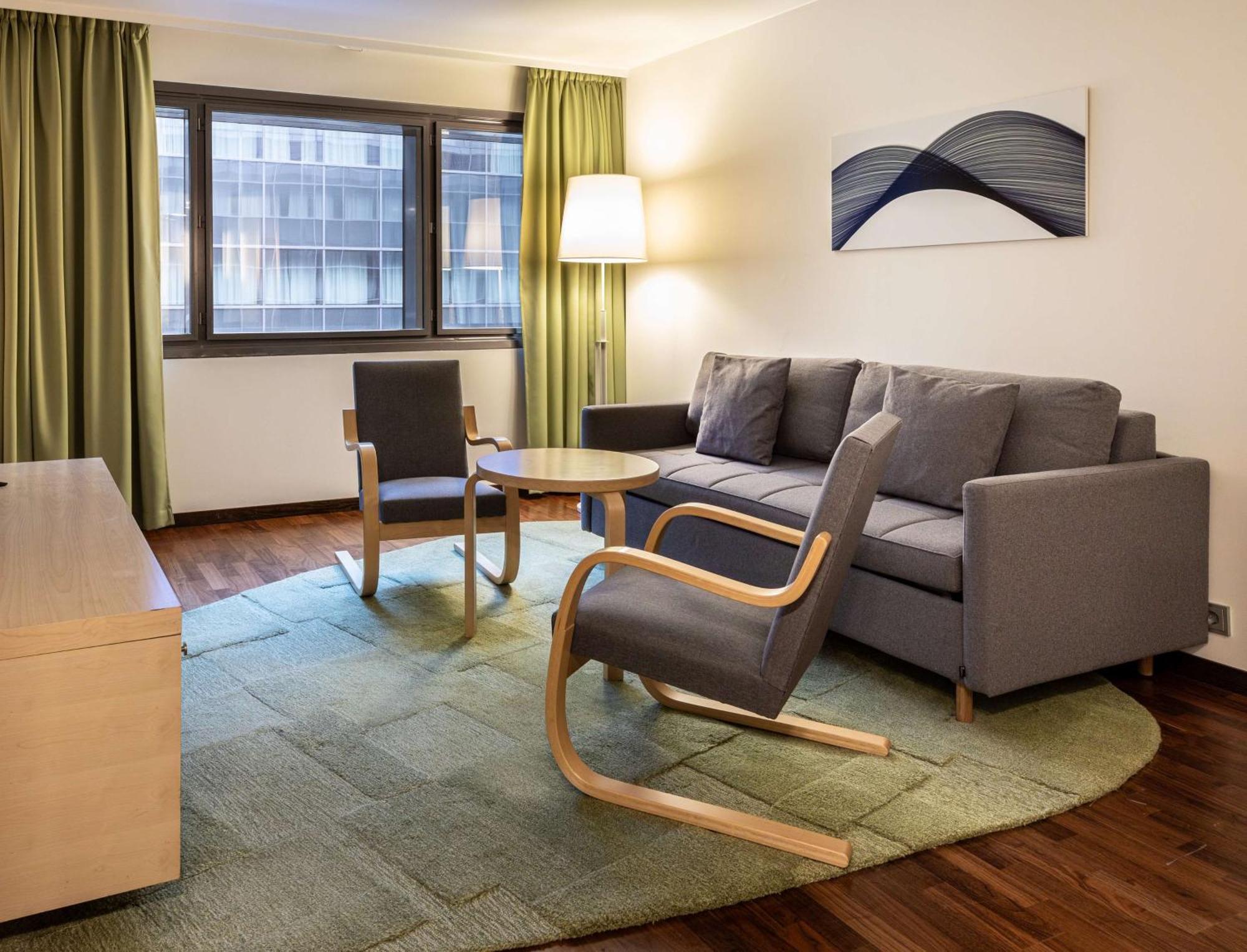 Hilton Helsinki Airport 4*
