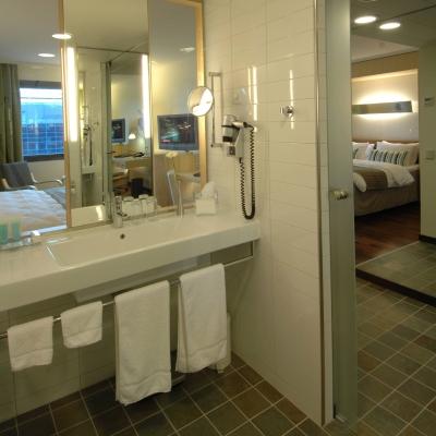 Hilton Helsinki Airport Hotel 4*